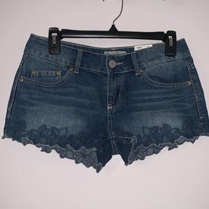 Scalloped Denim Shorts